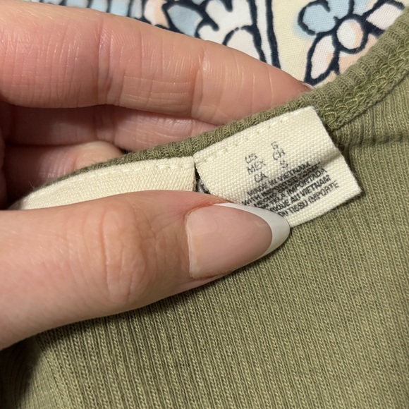 DKNY Tank Tops - Picture 4 of 5